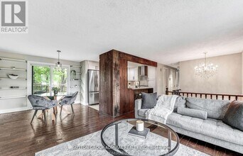 14 Chippawa Ct in Barrie, ON - Building Photo - Building Photo
