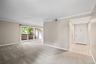 6410 S Dayton St in Englewood, CO - Building Photo - Building Photo