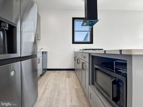 2325 Reisterstown Rd-Unit -C in Baltimore, MD - Building Photo - Building Photo