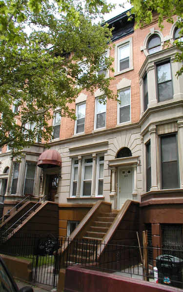 54 Pierrepont St in Brooklyn, NY - Foto de edificio - Building Photo