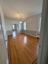 786 Avenue C, Unit 2 in Bayonne, NJ - Foto de edificio - Building Photo