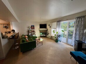 5001 California Ave SW in Seattle, WA - Building Photo - Building Photo