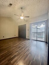 430 Lindsey St in San Marcos, TX - Building Photo - Building Photo