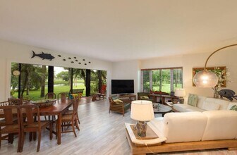 13329 Polo Club Rd in Wellington, FL - Building Photo - Building Photo