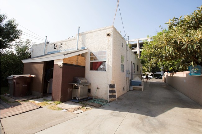 1008 W 3rd St in Santa Ana, CA - Foto de edificio - Building Photo