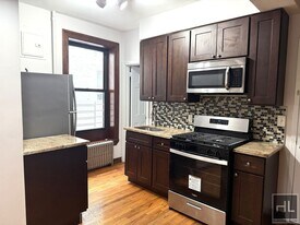 243 Senator St in Brooklyn, NY - Building Photo