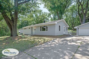 4672 Morris Ln in Bloomington, MN - Building Photo
