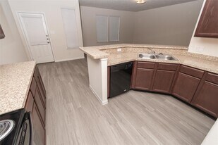 3918 Calgary Cir in Missouri City, TX - Building Photo