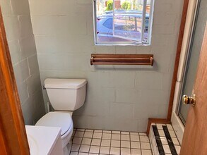 875 Tallac Ave, Unit Unit A in South Lake Tahoe, CA - Building Photo - Building Photo