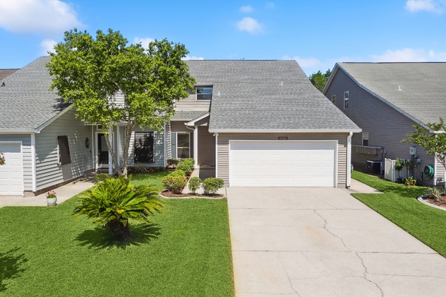 1546 Marina Dr in Slidell, LA - Foto de edificio - Building Photo