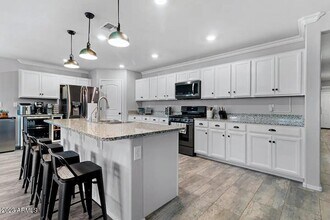 3915 E Liberty Ln in Gilbert, AZ - Building Photo - Building Photo