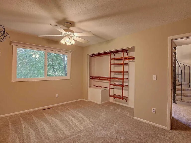 5521 E Bavarian Pass in Fridley, MN - Building Photo