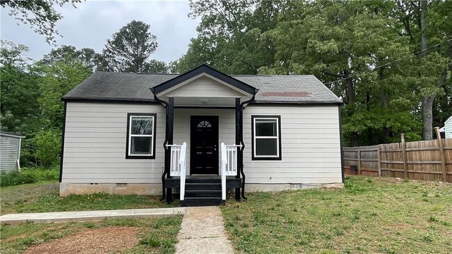 property at 1750 Aircraft Dr SE