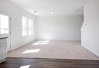 112 Comancheros Rd in Jarrell, TX - Building Photo - Building Photo