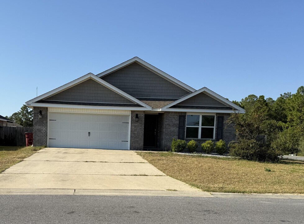 905 Merganser Way in Crestview, FL - Building Photo