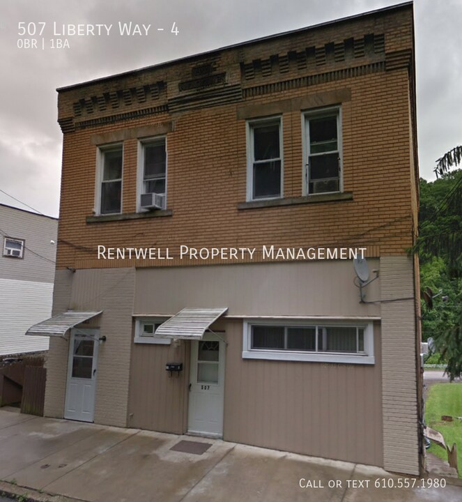 507 Liberty Way in McKeesport, PA - Foto de edificio