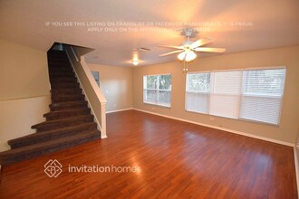 8308 Mark Twain Pl in Tampa, FL - Building Photo - Building Photo