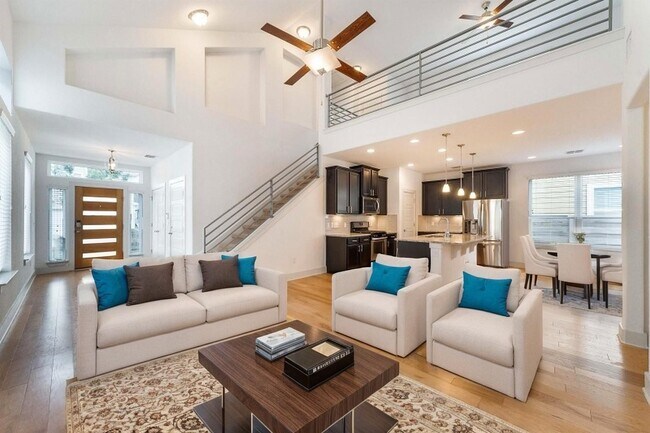 1408 Casa Dr in Austin, TX - Building Photo - Building Photo