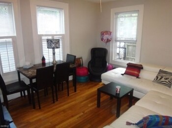 568 Green St, Unit 2