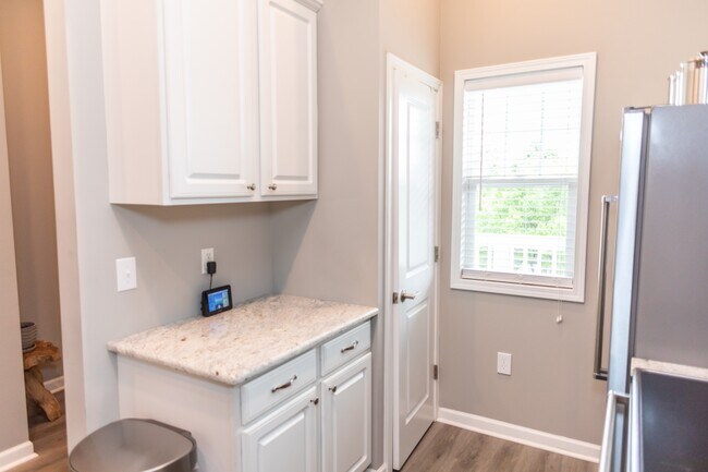 107B White St in Morganton, NC - Building Photo - Building Photo