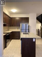 39 Stonehill Ave. in Kitchener, ON - Building Photo - Building Photo