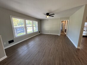 5305 Ridgewood Heights Dr in Wilmington, NC - Building Photo - Building Photo