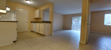 230 Mission Newport Ln in Las Vegas, NV - Building Photo - Building Photo