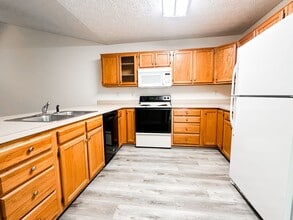 3903 Hidden Hollow Dr in Gainesville, GA - Building Photo - Building Photo