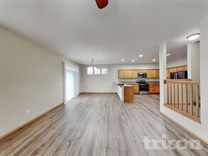 6901 41st St E in Fife, WA - Building Photo - Building Photo