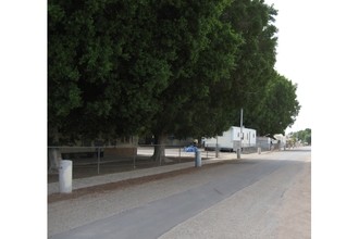 Bann Mobile Home Park in Yuma, AZ - Building Photo - Building Photo