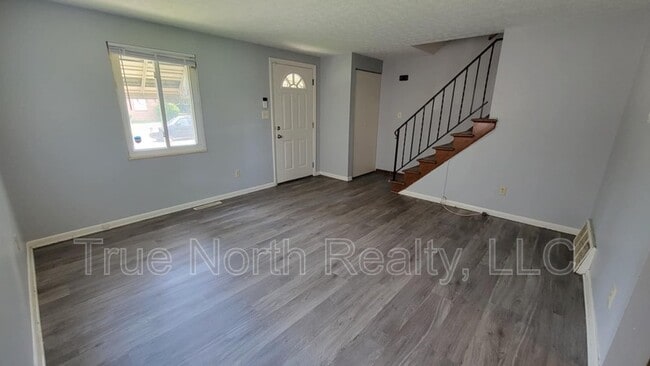 1608 Smith Rd in Columbus, OH - Building Photo - Building Photo
