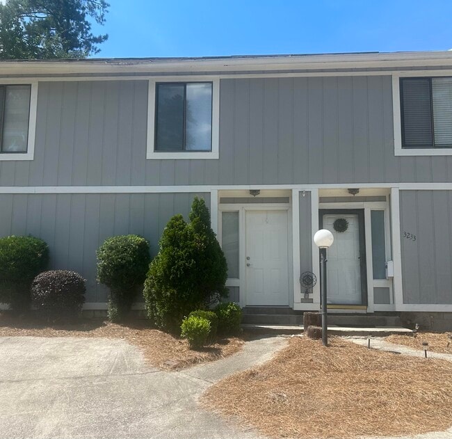property at 3235 W Wimbledon Dr
