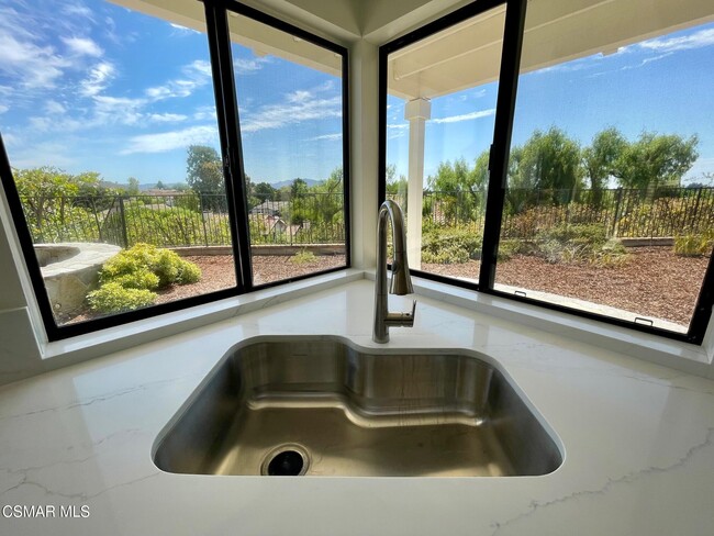 2568 Picadilly Cir in Thousand Oaks, CA - Building Photo - Building Photo