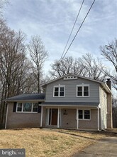 13111 Collingwood Terrace in Silver Spring, MD - Building Photo - Building Photo