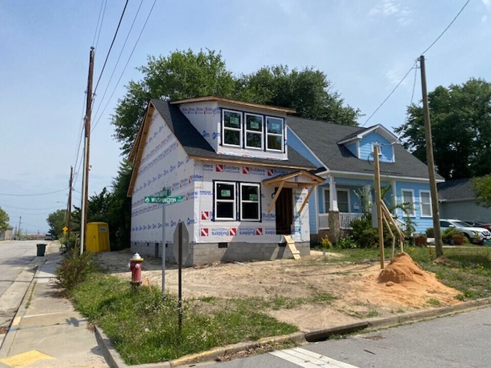 2518 Washington St in Columbia, SC - Building Photo