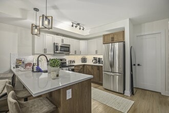 527 Broadhead Av in Ottawa, ON - Building Photo - Building Photo