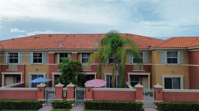 11539 NW 60th Terrace in Doral, FL - Building Photo - Building Photo