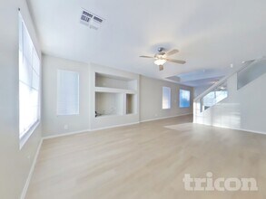 1388 S Portland Ave in Gilbert, AZ - Building Photo - Building Photo