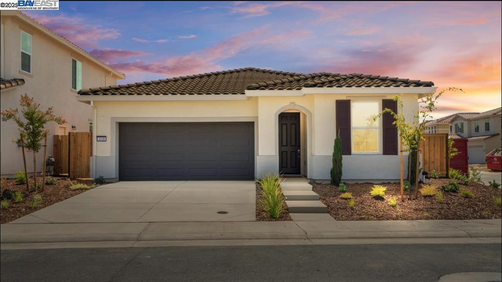 3000 Red Canard Wy in Roseville, CA - Building Photo