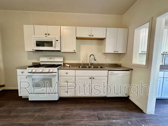 828 Walbridge St in Pittsburgh, PA - Building Photo - Building Photo