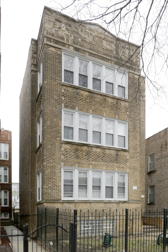 6247 N Washtenaw Ave in Chicago, IL - Building Photo - Building Photo