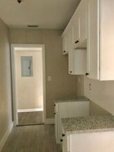 1030 Lake Forest Blvd in Jacksonville, FL - Building Photo - Building Photo