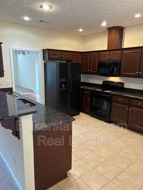 8000 Santee Ct in Columbus, GA - Building Photo - Building Photo