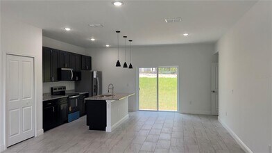 3315 W Montgomery Ln in Citrus Springs, FL - Building Photo - Building Photo