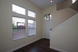 416 N Bushnell Ave, Unit F in Alhambra, CA - Building Photo - Building Photo