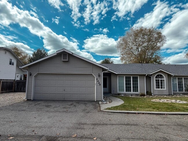 property at 2229 S Sumac St