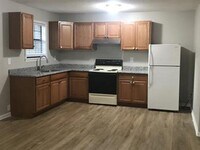 2509 Green Oaks Ct SE