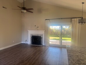 528 Sacagawea Ct in Paso Robles, CA - Building Photo - Building Photo