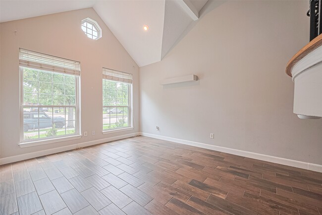3406 Mesquite Dr in Sugar Land, TX - Building Photo - Building Photo