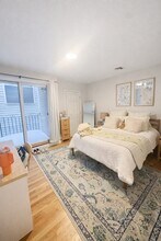 393 W Broadway in Boston, MA - Building Photo - Building Photo